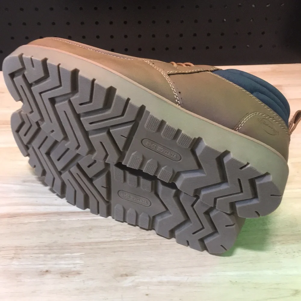 New WB Weatherproof Men's Tan Chukka Boots